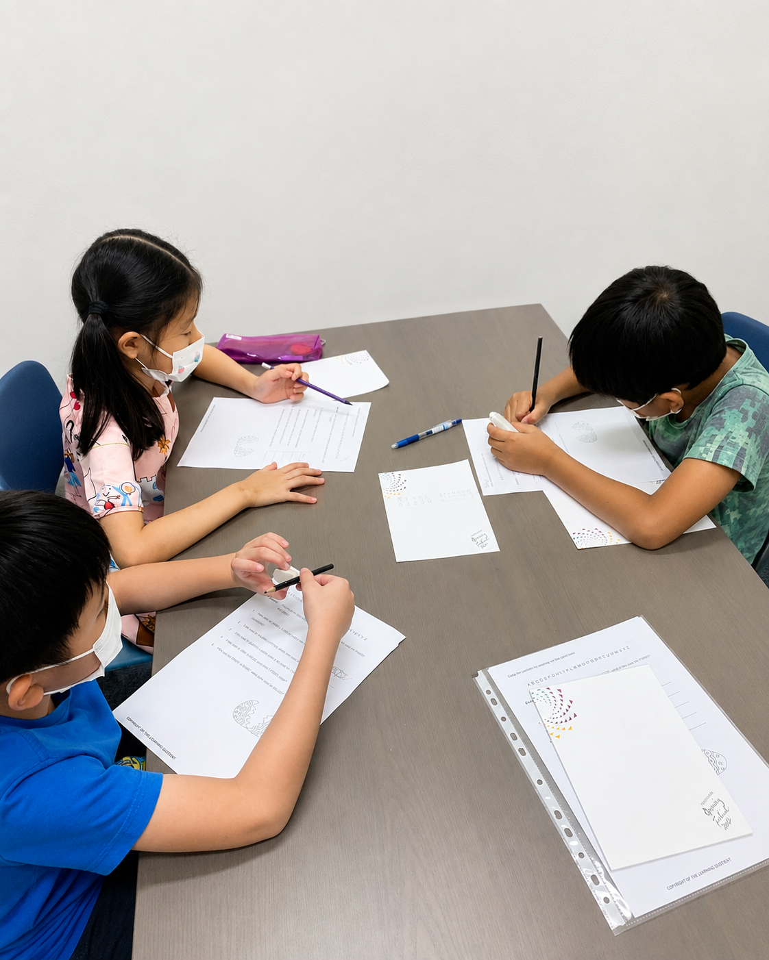 Students learning at Guru Kids Pro
